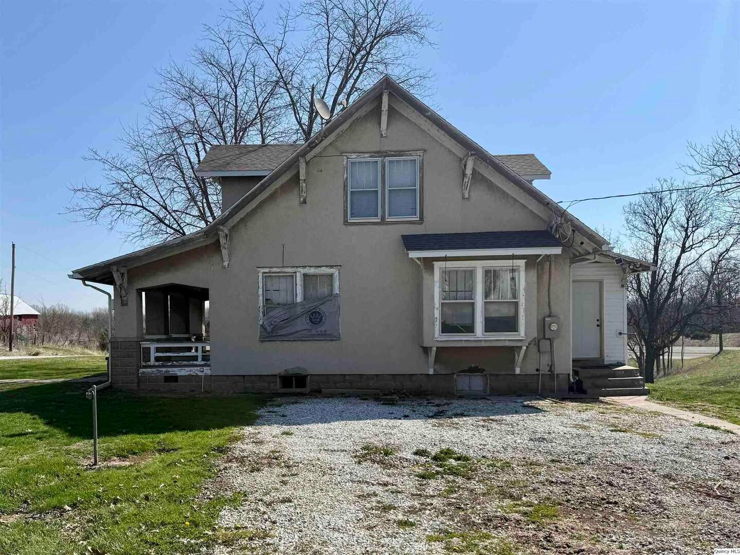 622 E Center — Loraine, IL 62349