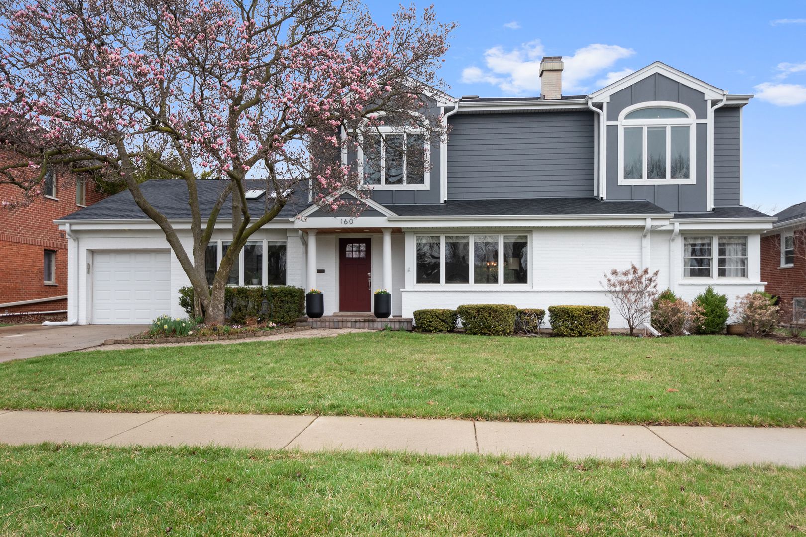 160 E LAHON Street — Park Ridge, IL 60068