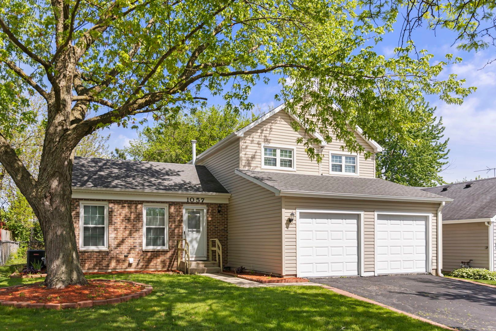 1057 Bothwell Circle — Bolingbrook, IL 60440
