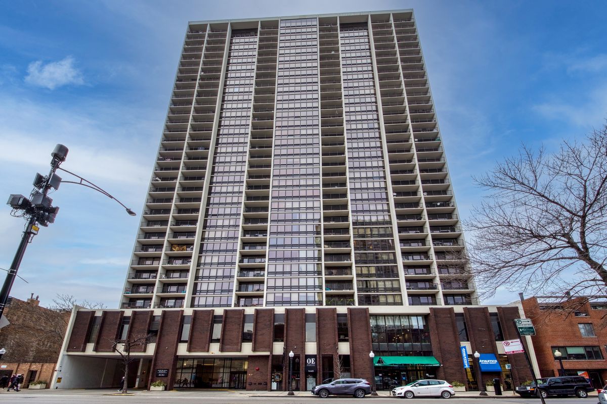 1636 Wells Street, Chicago, IL 60614