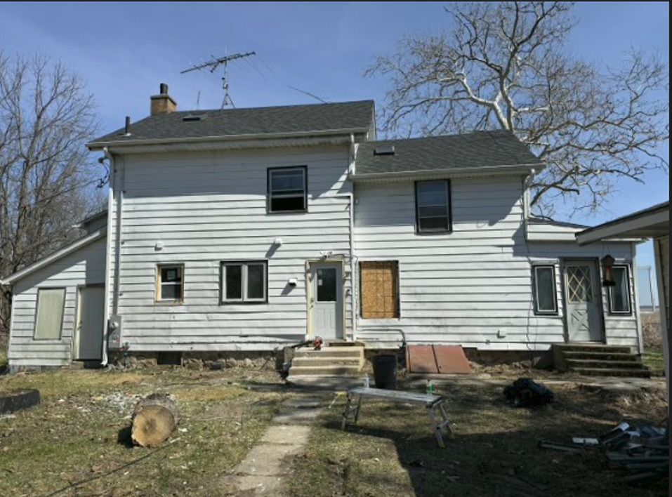 14860 Mill Road, Capron, IL 61012