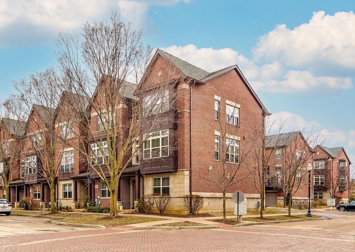 726 Keystone Lane, Vernon Hills, IL 60061