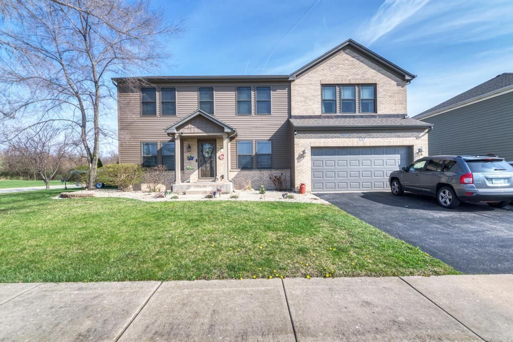 500 Barber Drive, Coal City, IL 60416