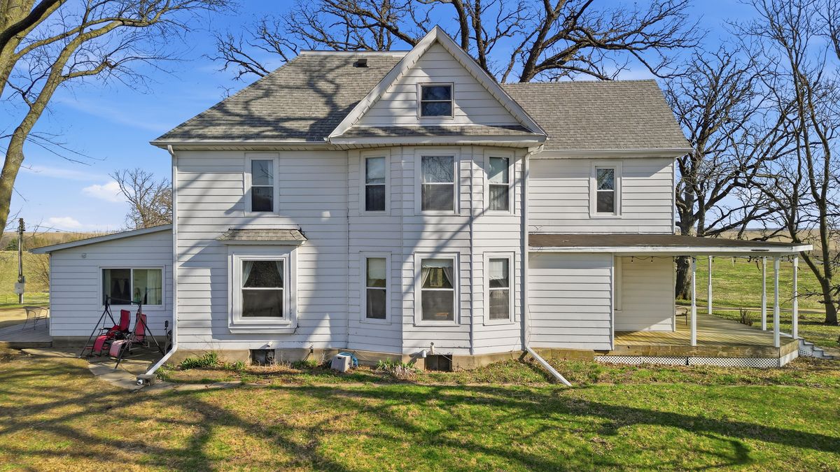 2812 S Brookville Road, Polo, IL 61064
