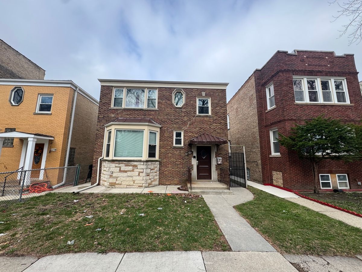 6438 Fairfield Avenue, Chicago, IL 60645