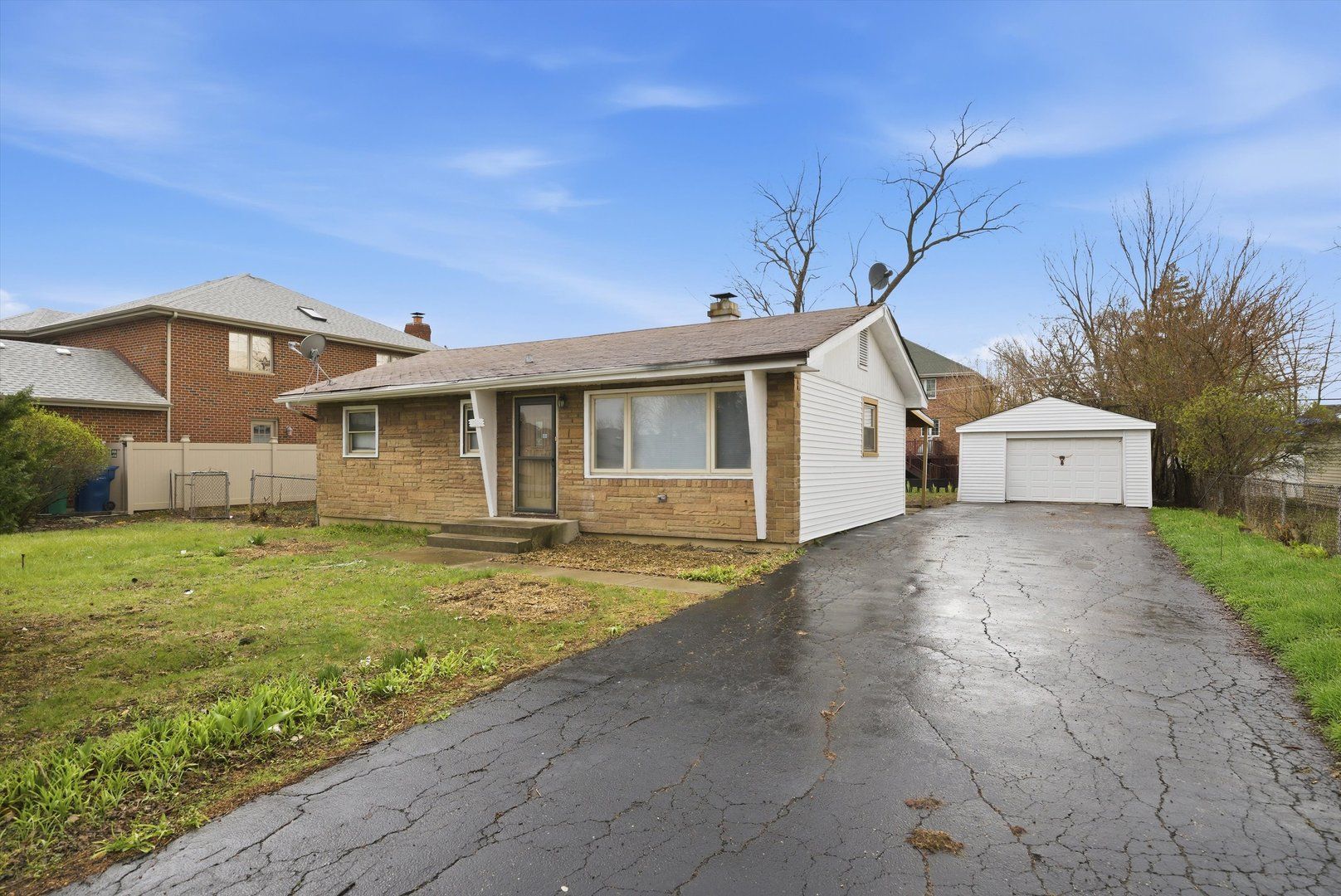 8516 Austin Avenue — Burbank, IL 60459