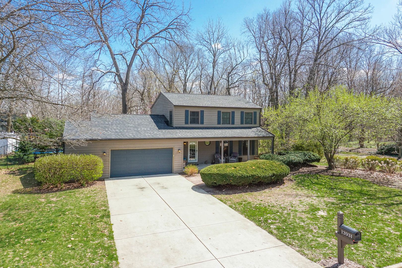 13931 Lucca Forest Drive — Bloomington, IL 61705