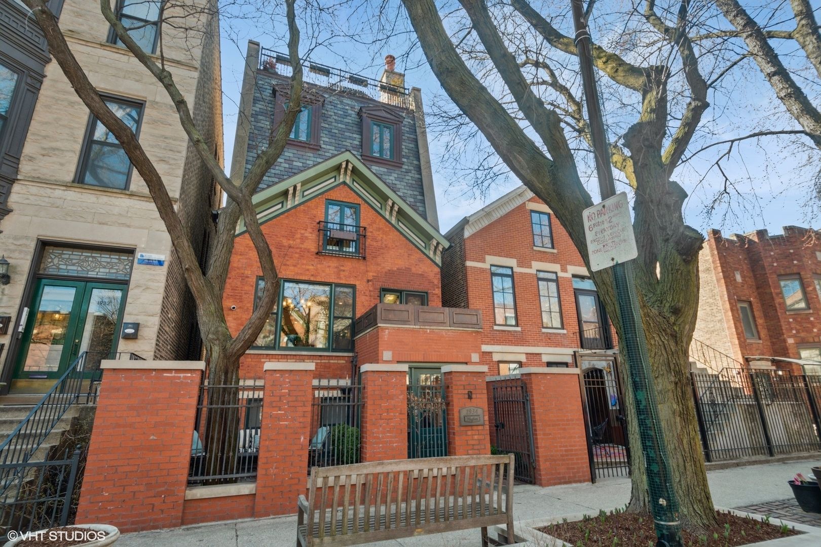 1934 N Bissell Street — Chicago, IL 60614
