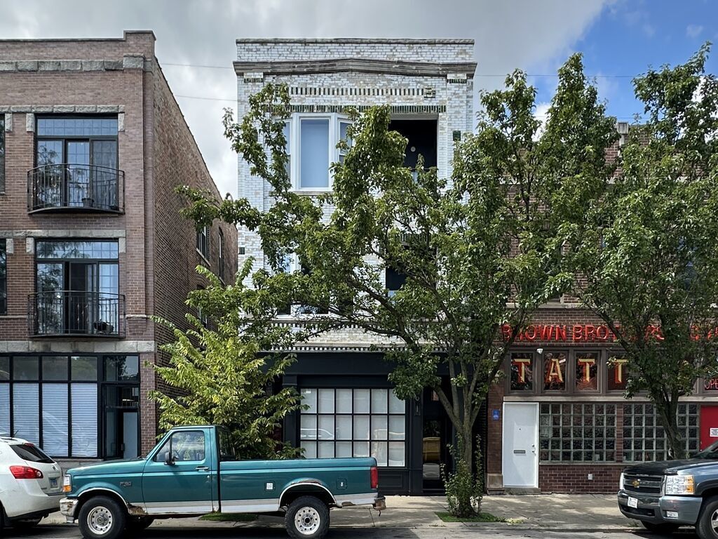 908 California Avenue, Chicago, IL 60622