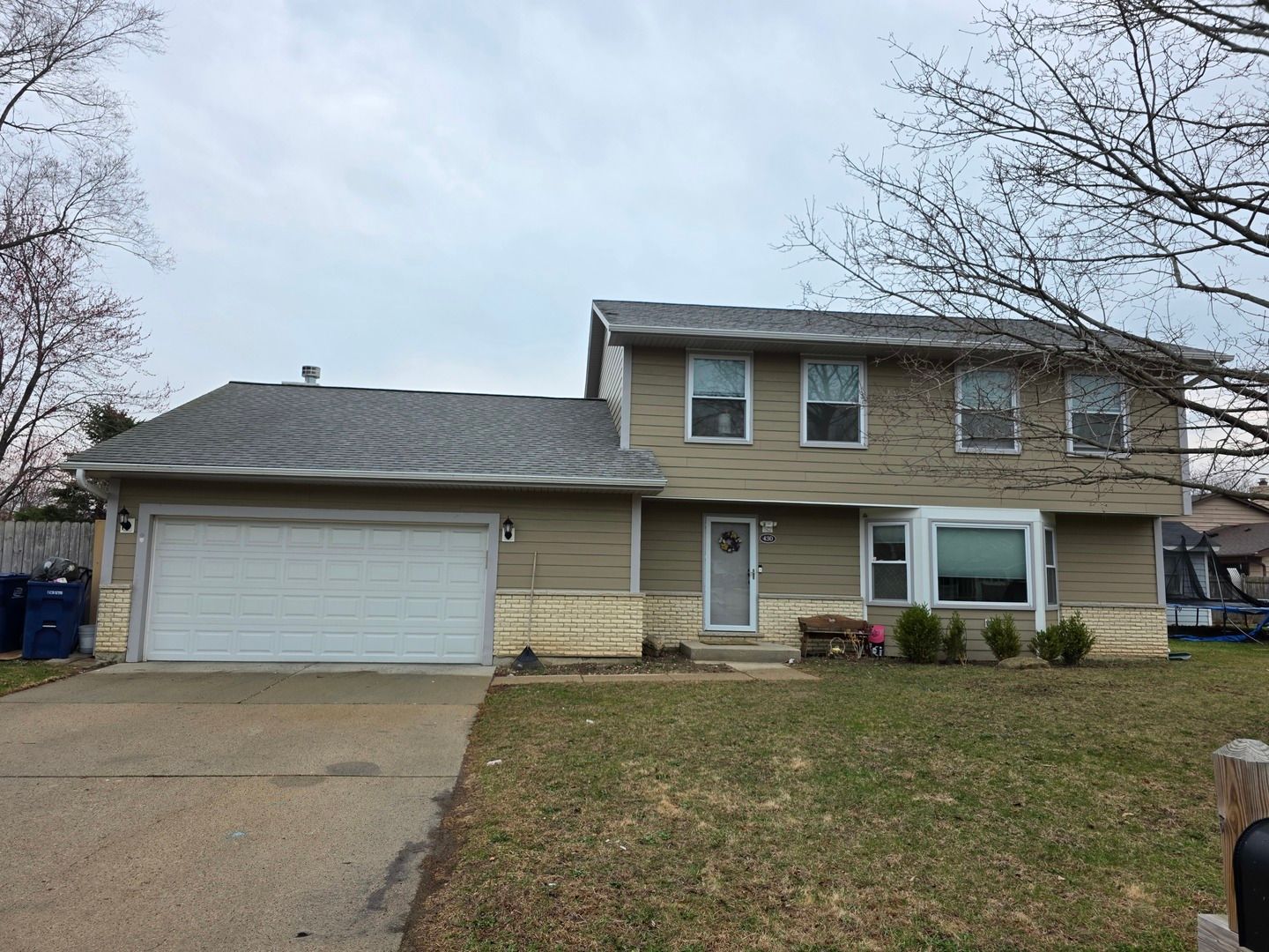 430 Gillings Drive — Gurnee, IL 60031