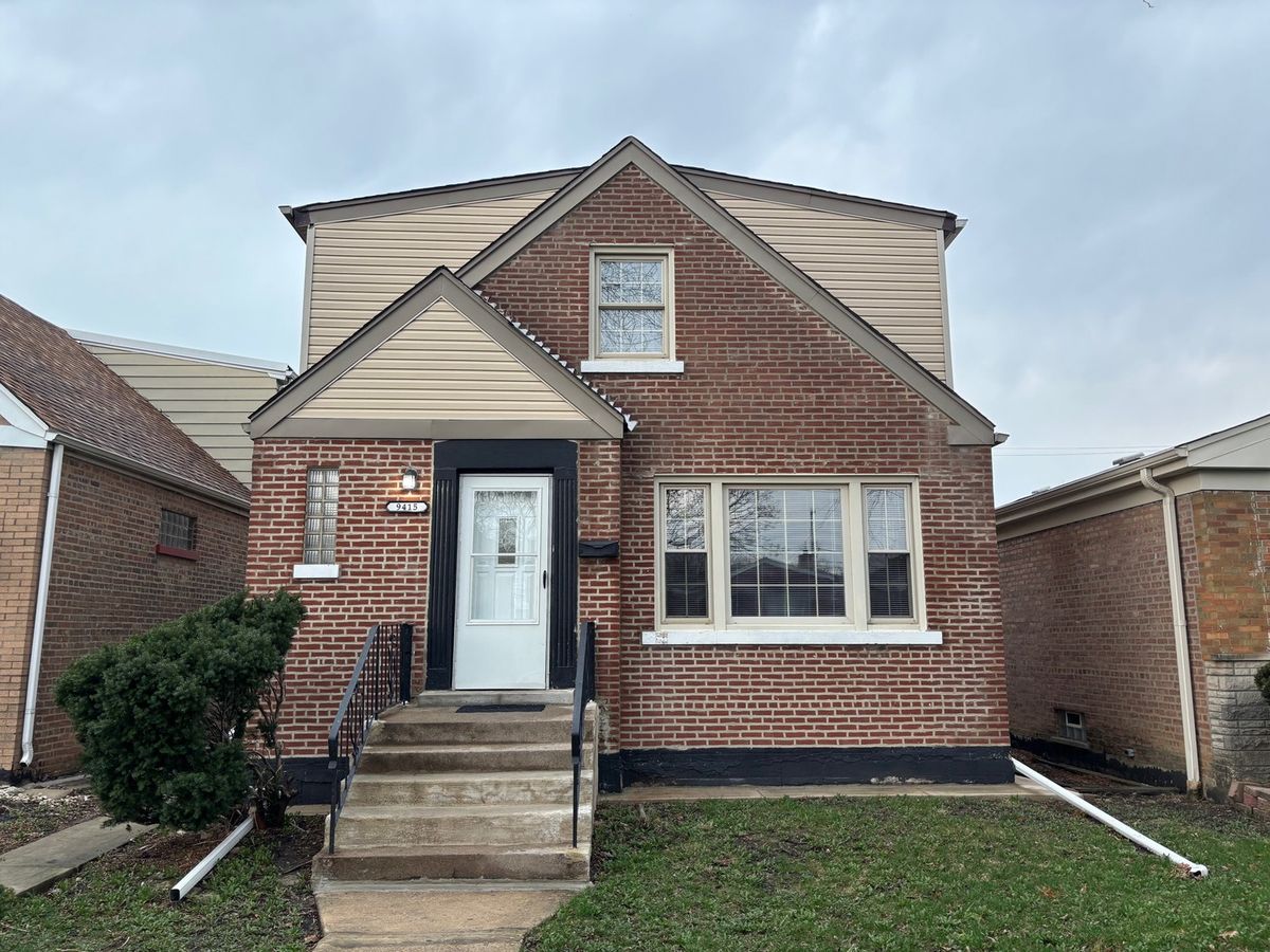 9415 EMERALD Avenue, Chicago, IL 60620