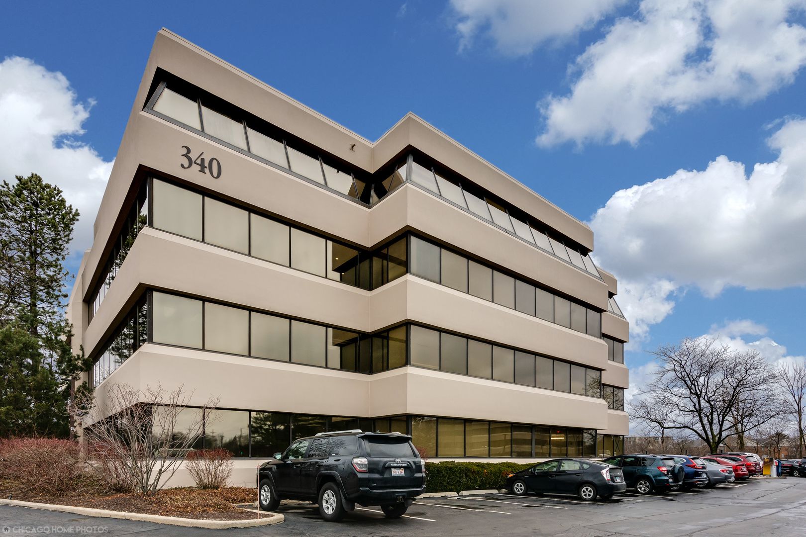 340 W Butterfield Road #4B-403 — Elmhurst, IL 60126