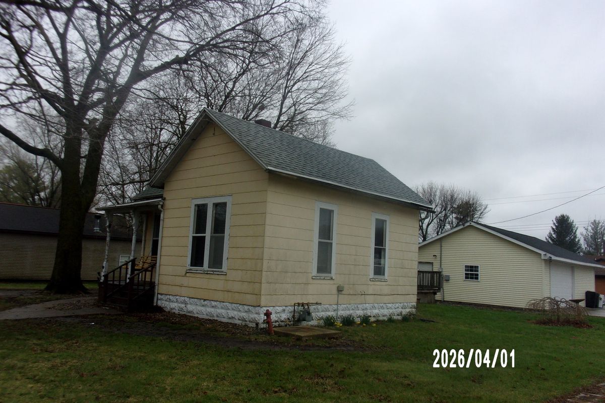 309 N Colfax Street, Crescent City, IL 60928