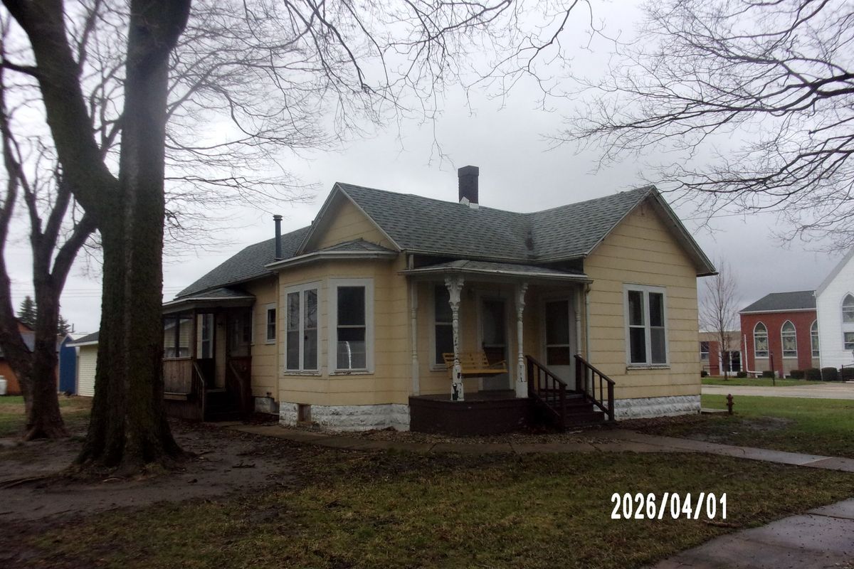 309 N Colfax Street, Crescent City, IL 60928