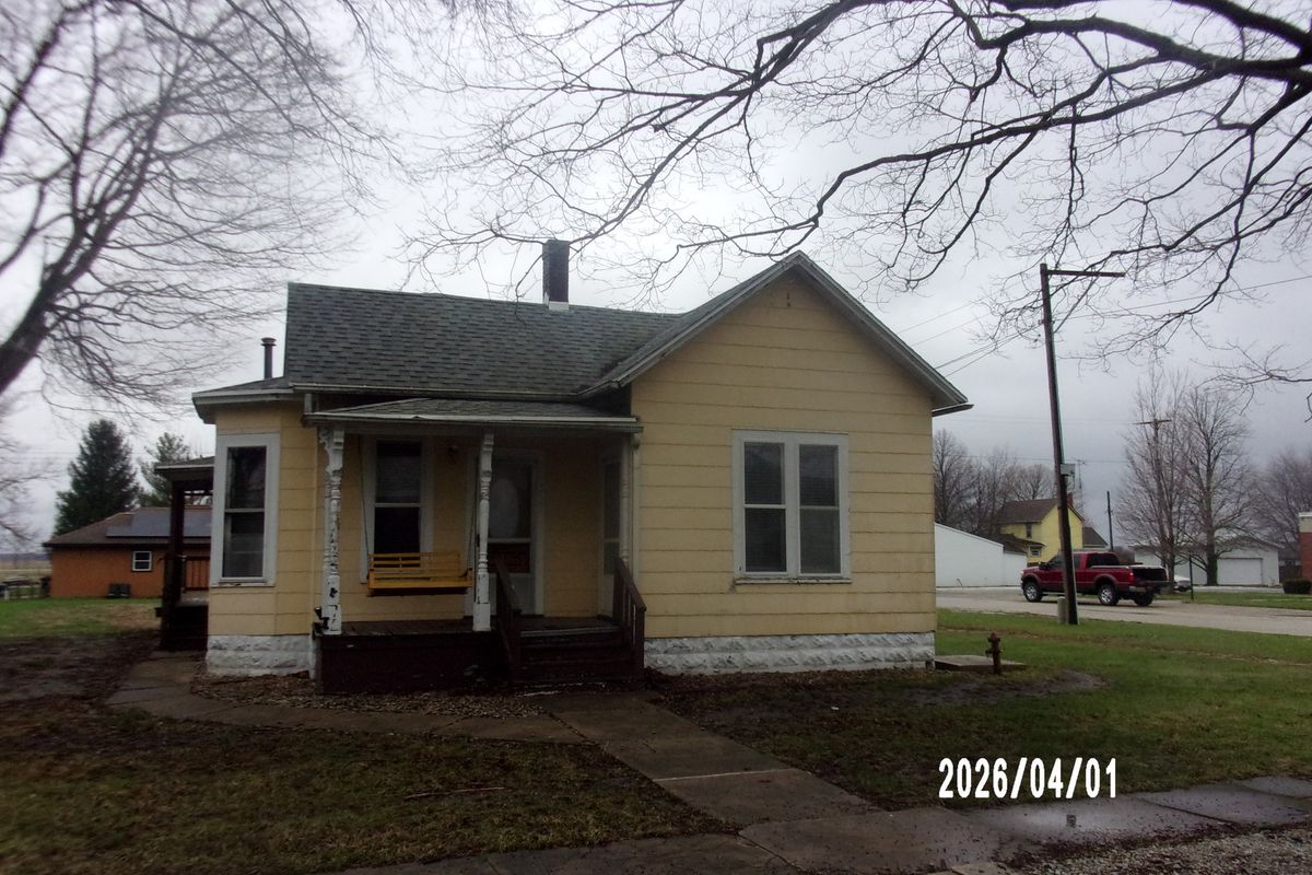 309 N Colfax Street, Crescent City, IL 60928
