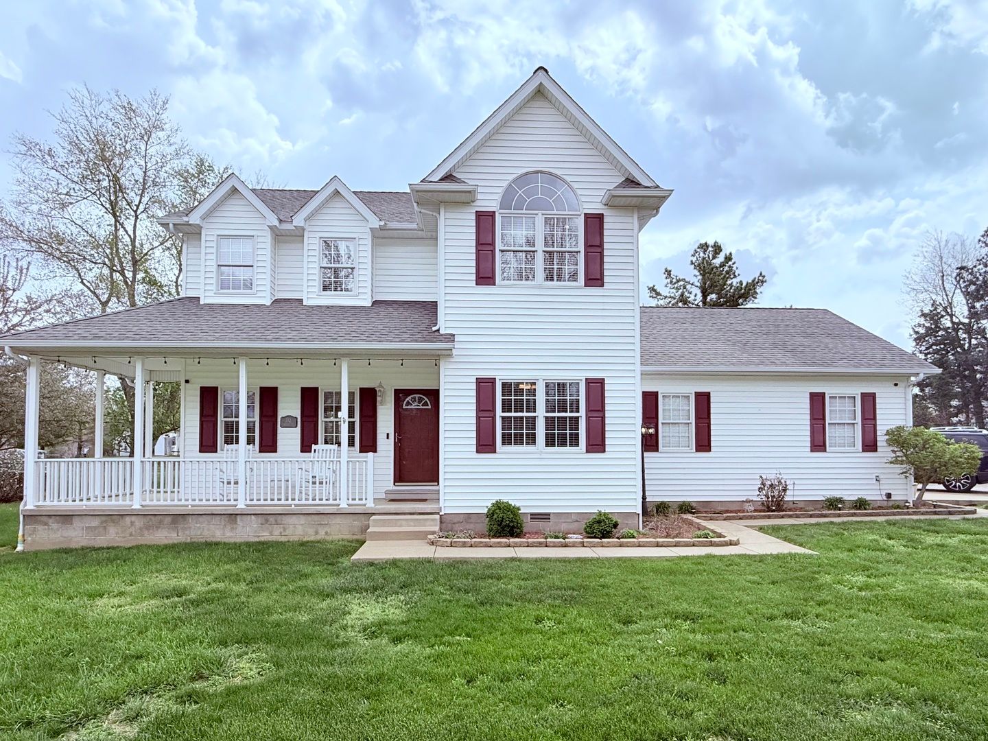312 Cherokee Drive — Harrisburg, IL 62946