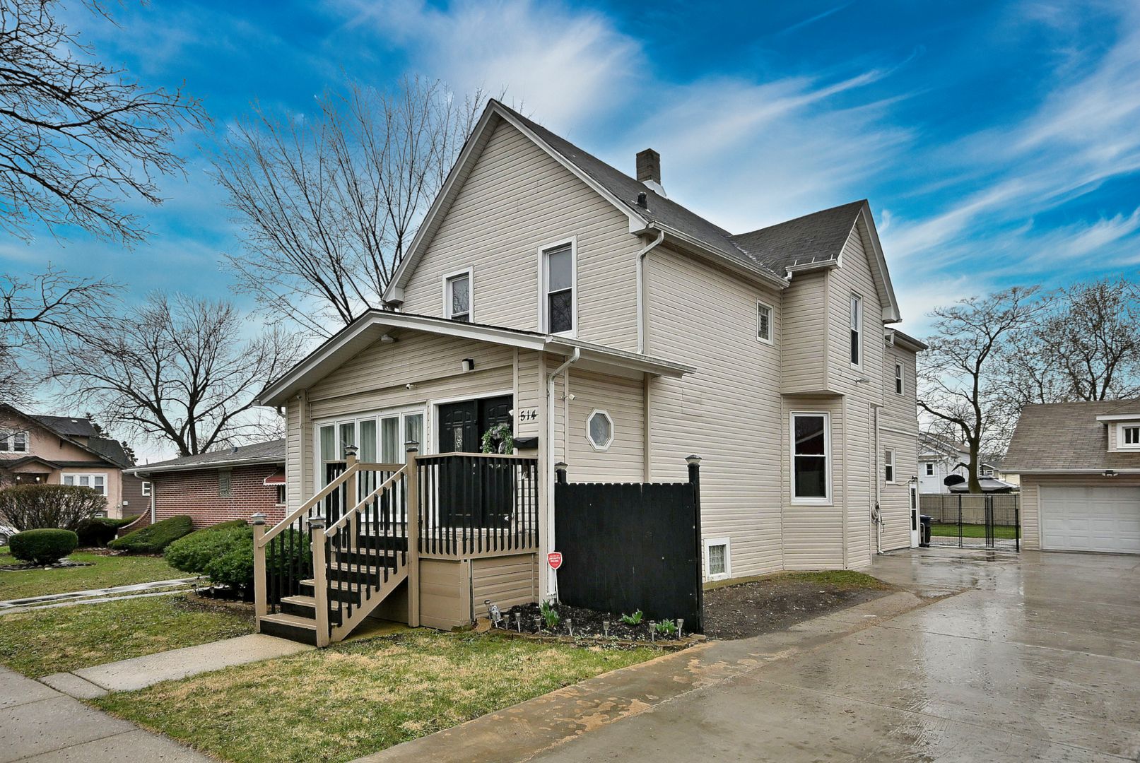 514 S 8th Avenue — Maywood, IL 60153