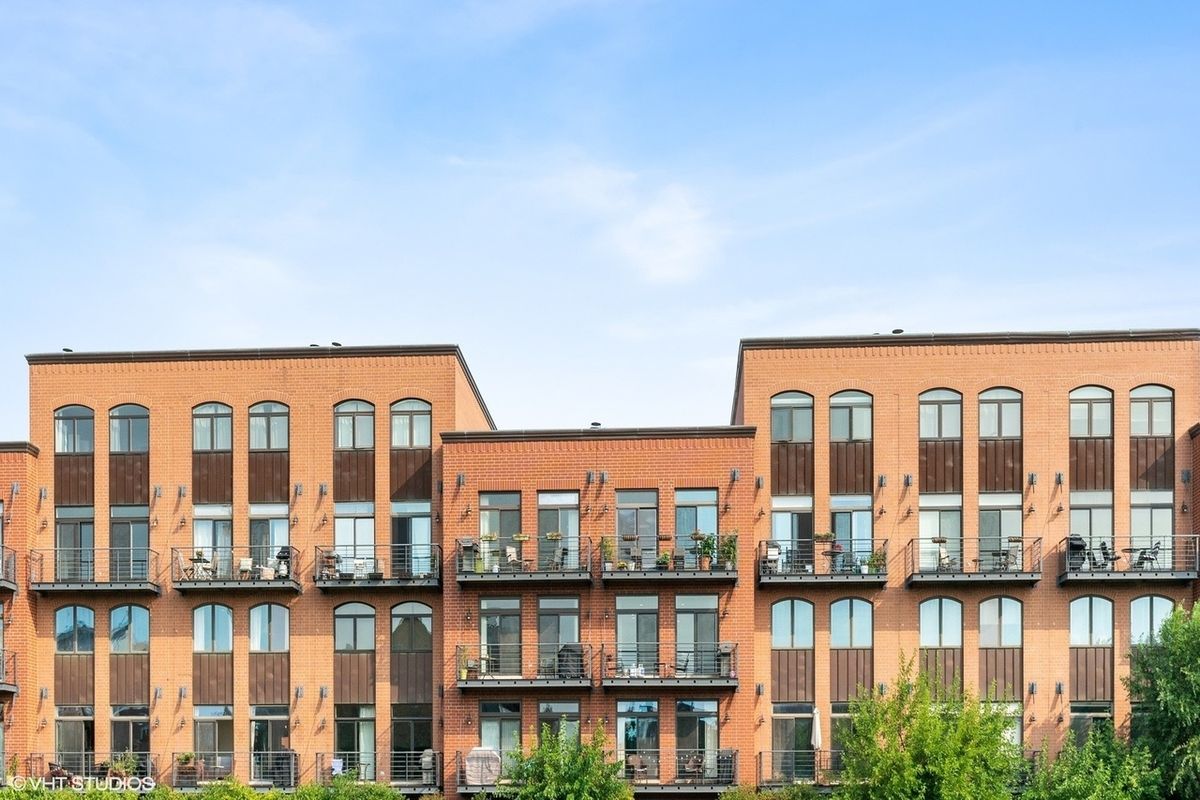 1830 Winchester Avenue, Chicago, IL 60622