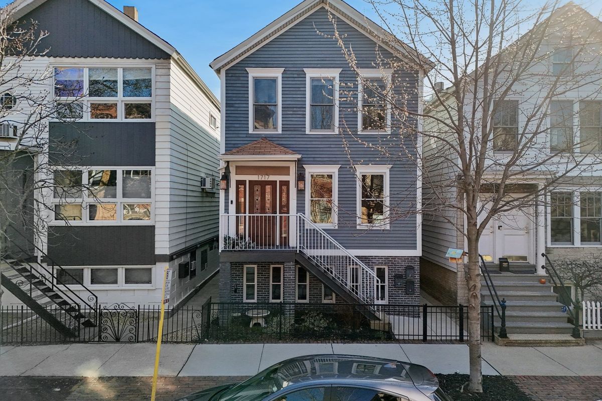 1717 Hudson Avenue, Chicago, IL 60614