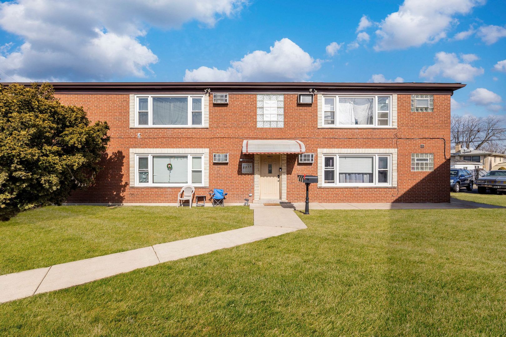 4423 Eberly Avenue — Brookfield, IL 60513