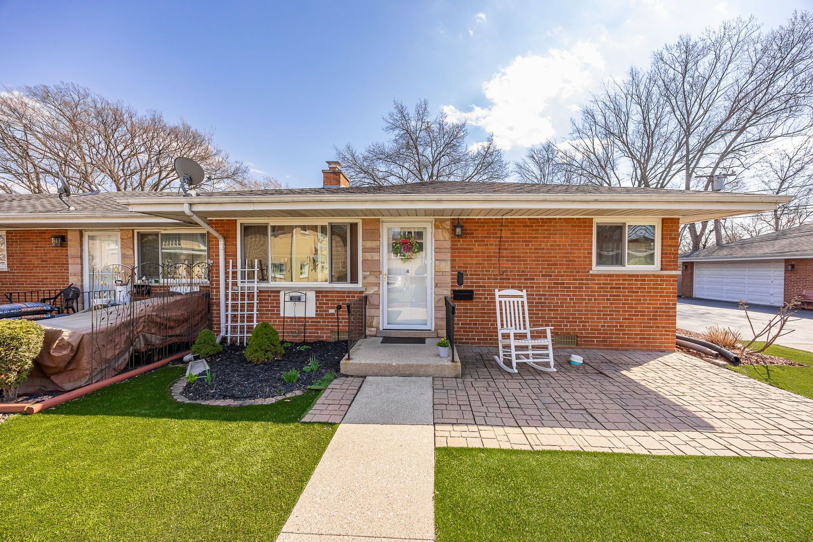730 Beach Avenue #4 — La Grange Park, IL 60526