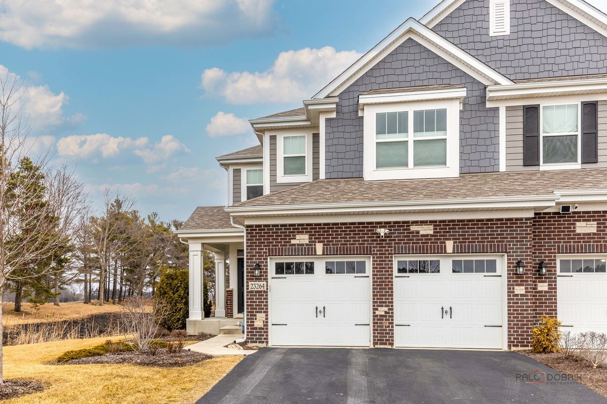 23264 Pinehurst Drive, Kildeer, IL 60047