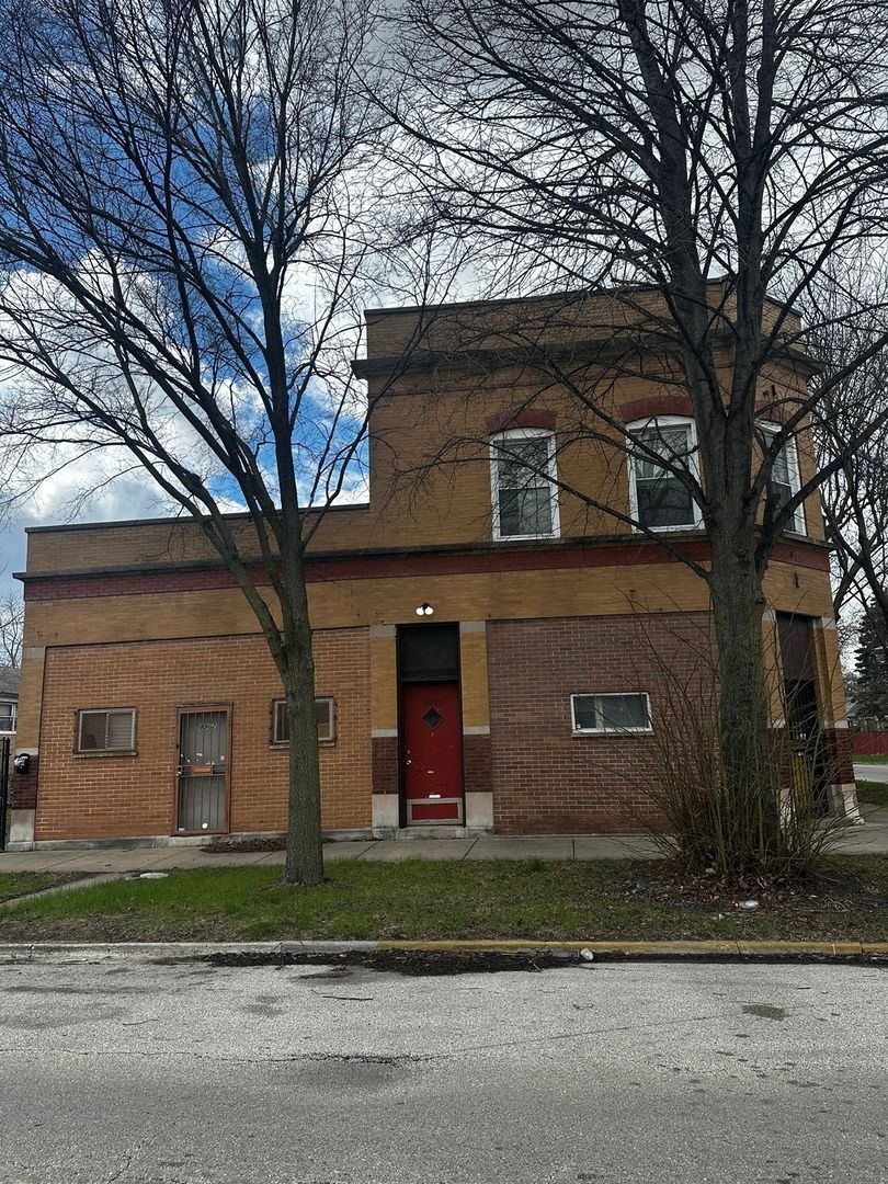 8900 S Normal Avenue — Chicago, IL 60620