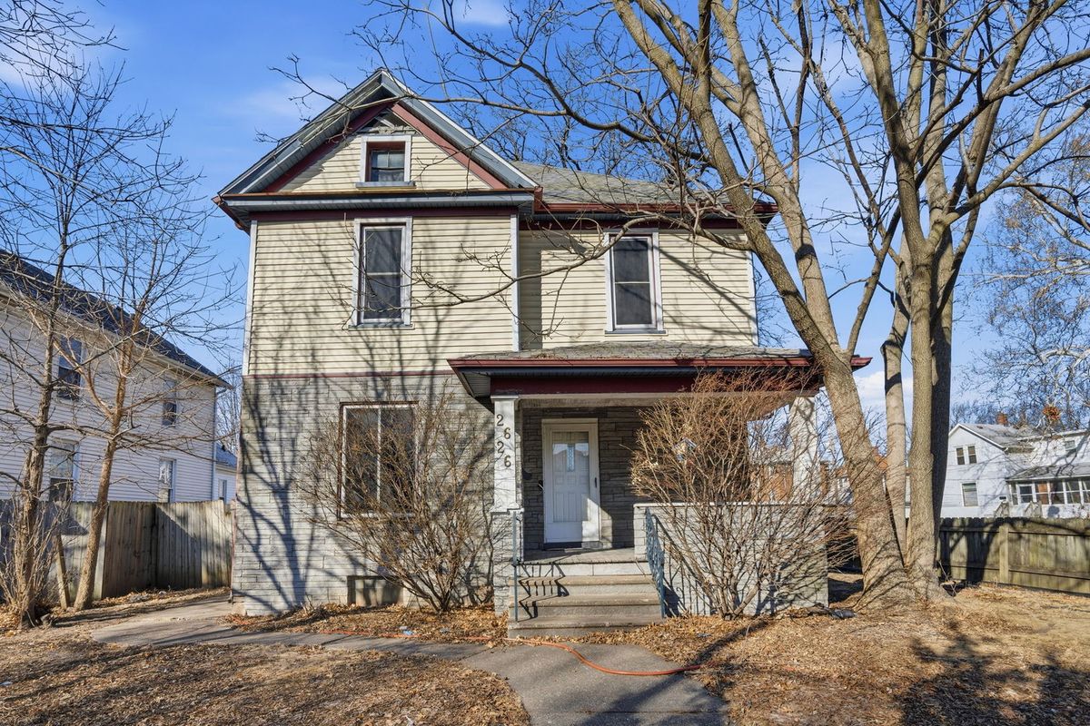 2626 Brady Street, Davenport, IA 52803