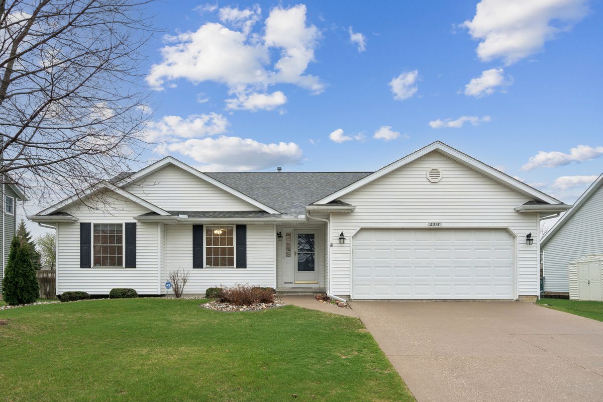 2315 57th Street, Davenport, IA 52807