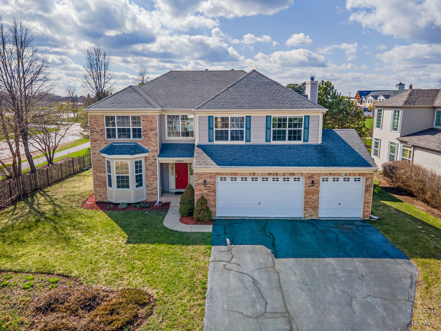 10999 Manhattan Drive — Huntley, IL 60142