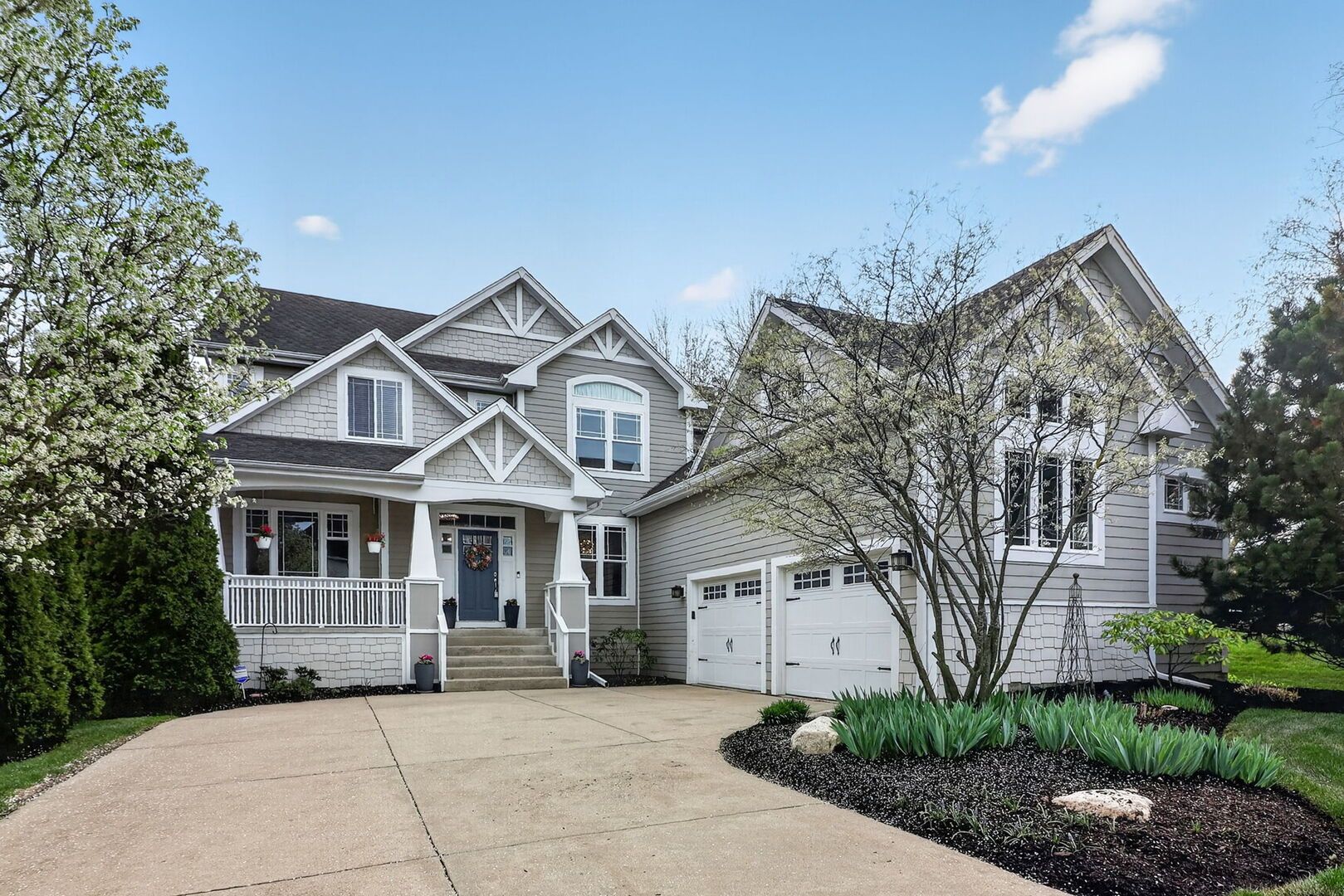 702 S Wilmette Avenue — Westmont, IL 60559
