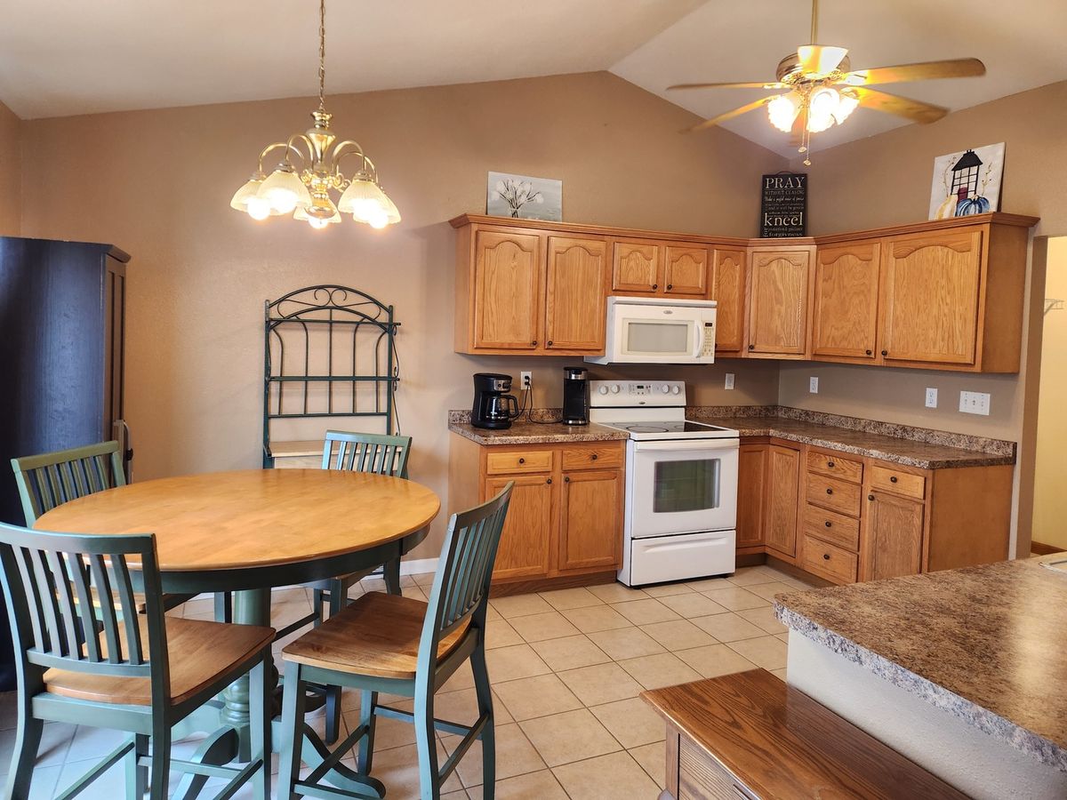 1508 Hawkeye Court, Carterville, IL 62918