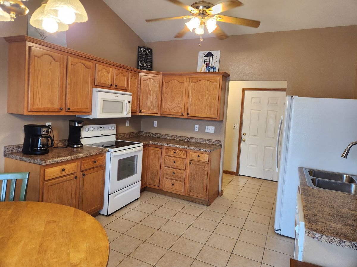 1508 Hawkeye Court, Carterville, IL 62918