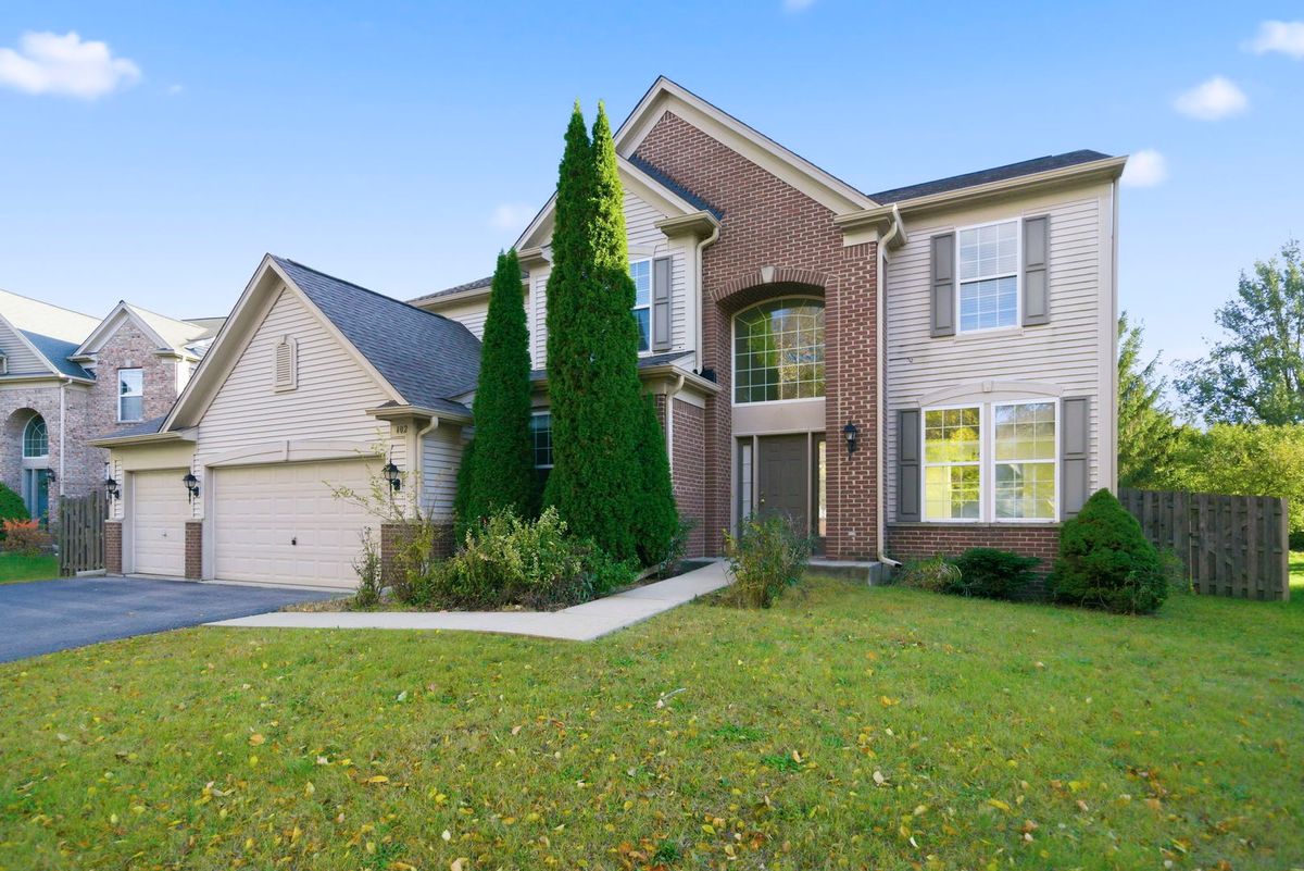 402 Marshall Ash Street, Bolingbrook, IL 60490