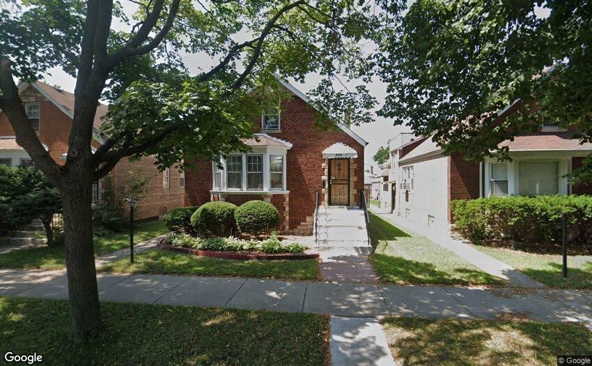 8320 S Phillips Avenue — Chicago, IL 60617