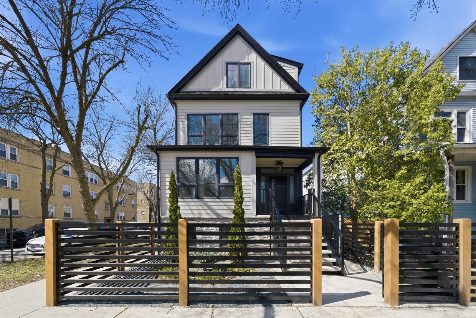 4500 Saint Louis Avenue — Chicago, IL 60625