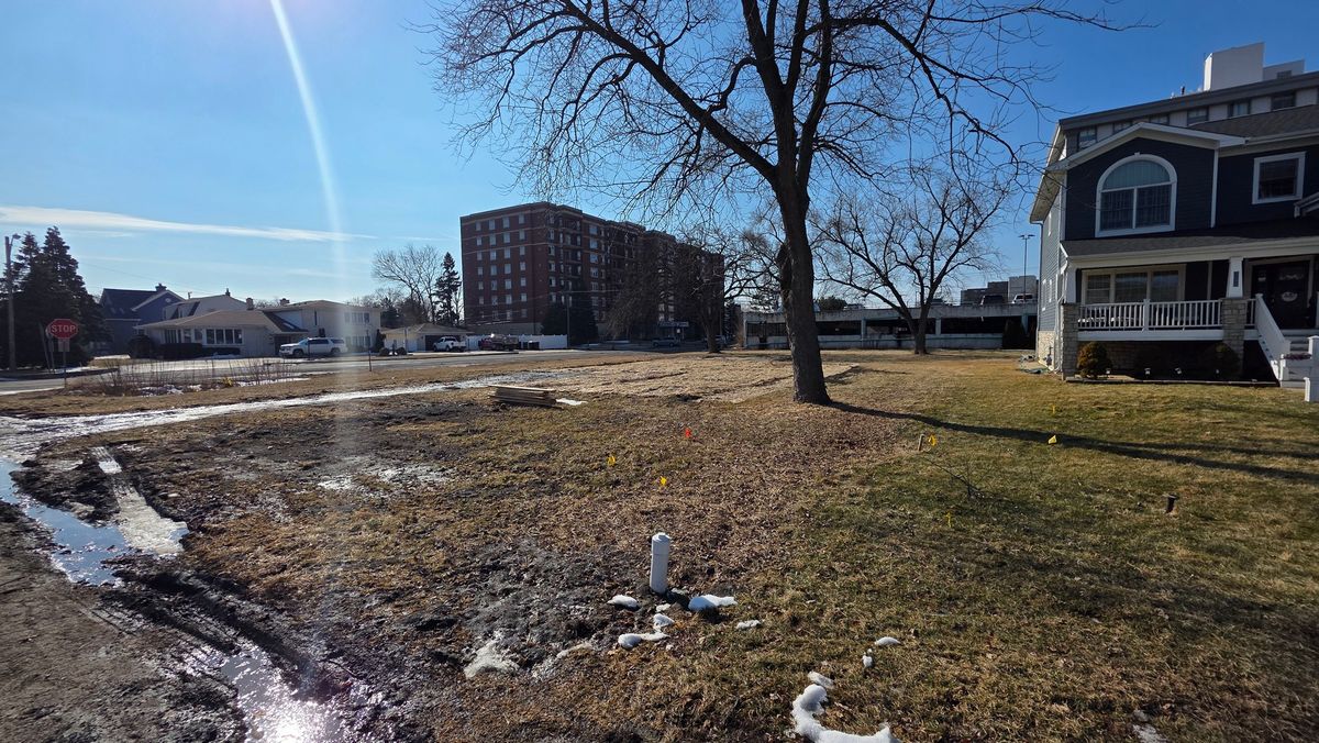 5602 N Fairview Avenue, Norwood Park, IL 60631
