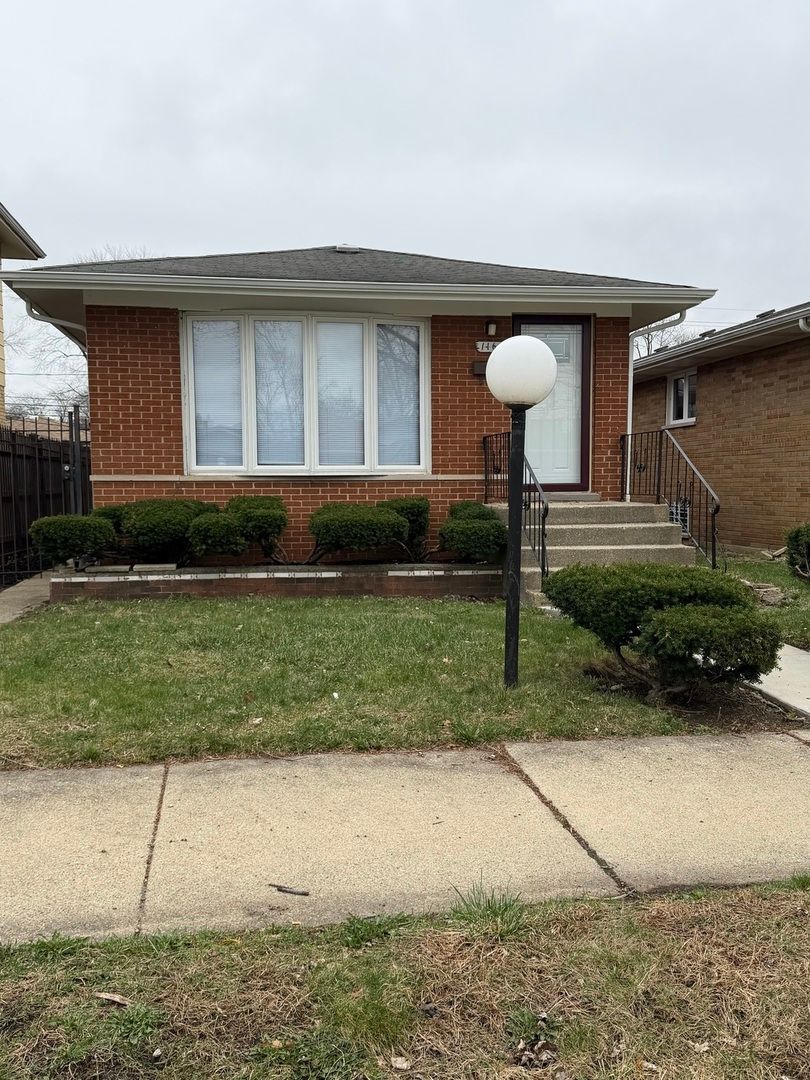 11647 S Aberdeen Street — Chicago, IL 60643