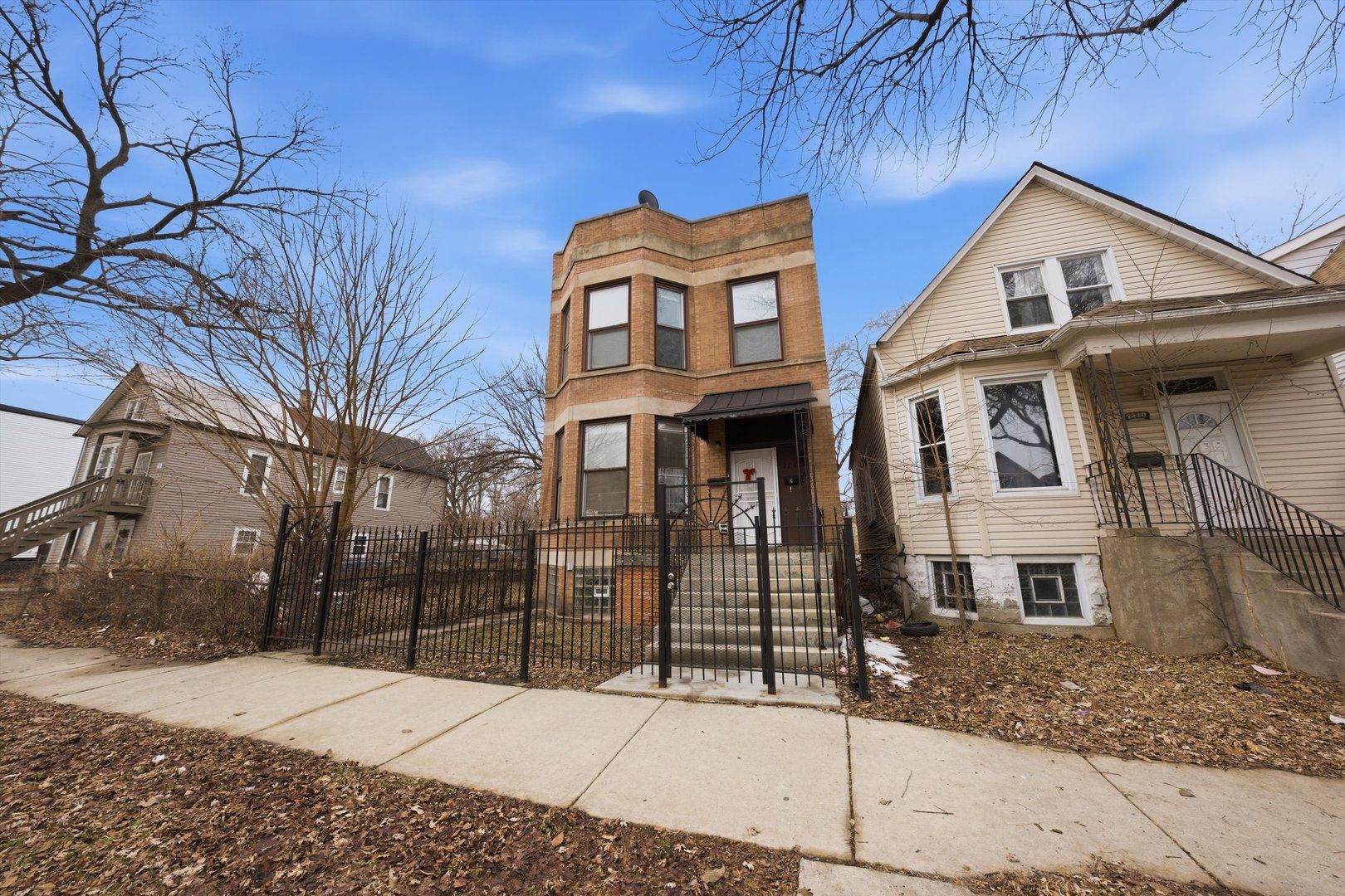 7242 S May Street #2 — Chicago, IL 60621