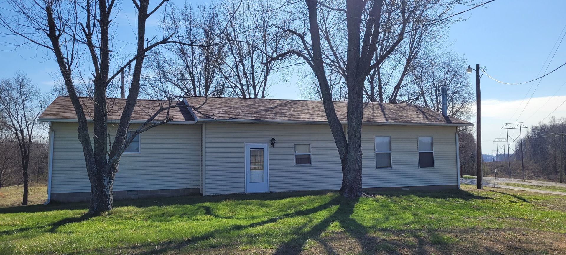17860 N Woodlawn Lane — Woodlawn, IL 62898