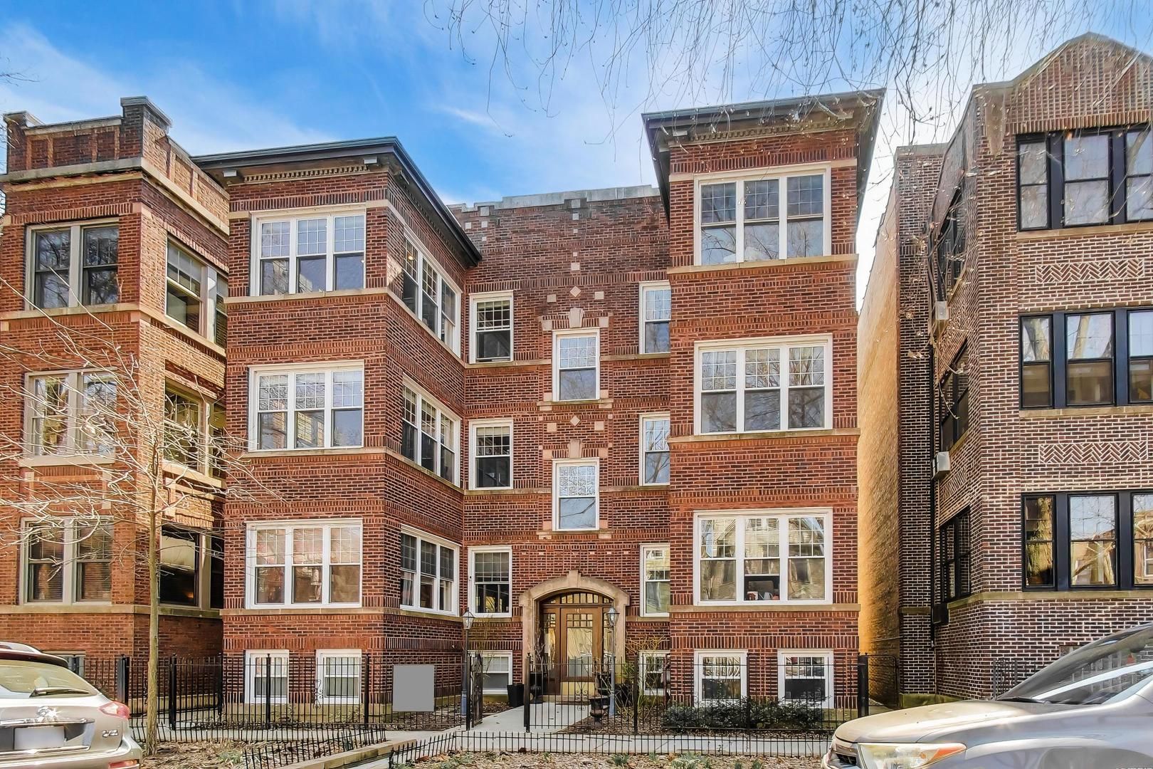 1435 W Rosemont Avenue #3E — Chicago, IL 60660
