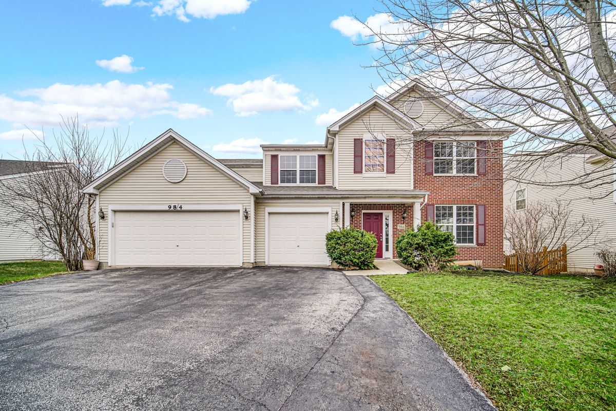 984 Ashbrook Circle, Bolingbrook, IL 60440