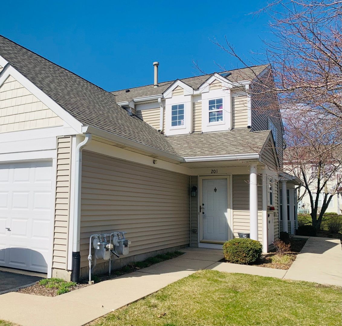 2919 Rutland Circle #201 — Naperville, IL 60564