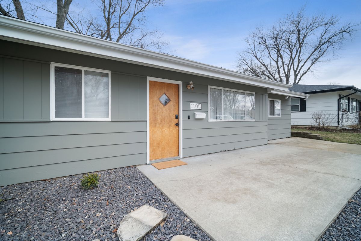 1105 Julienne Drive, Normal, IL 61761