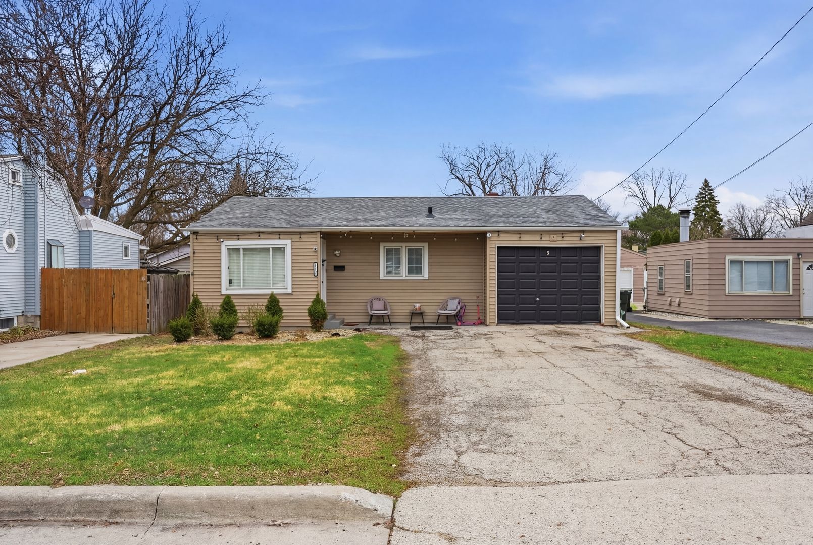 2713 Landen Drive — Melrose Park, IL 60164