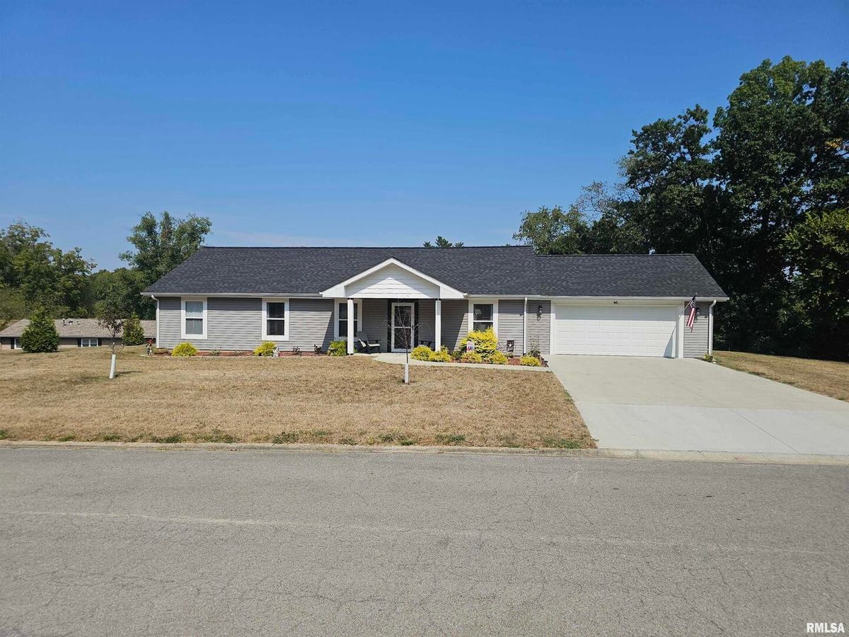 6 BROOKHAVEN Drive, Mt Vernon, IL 62864