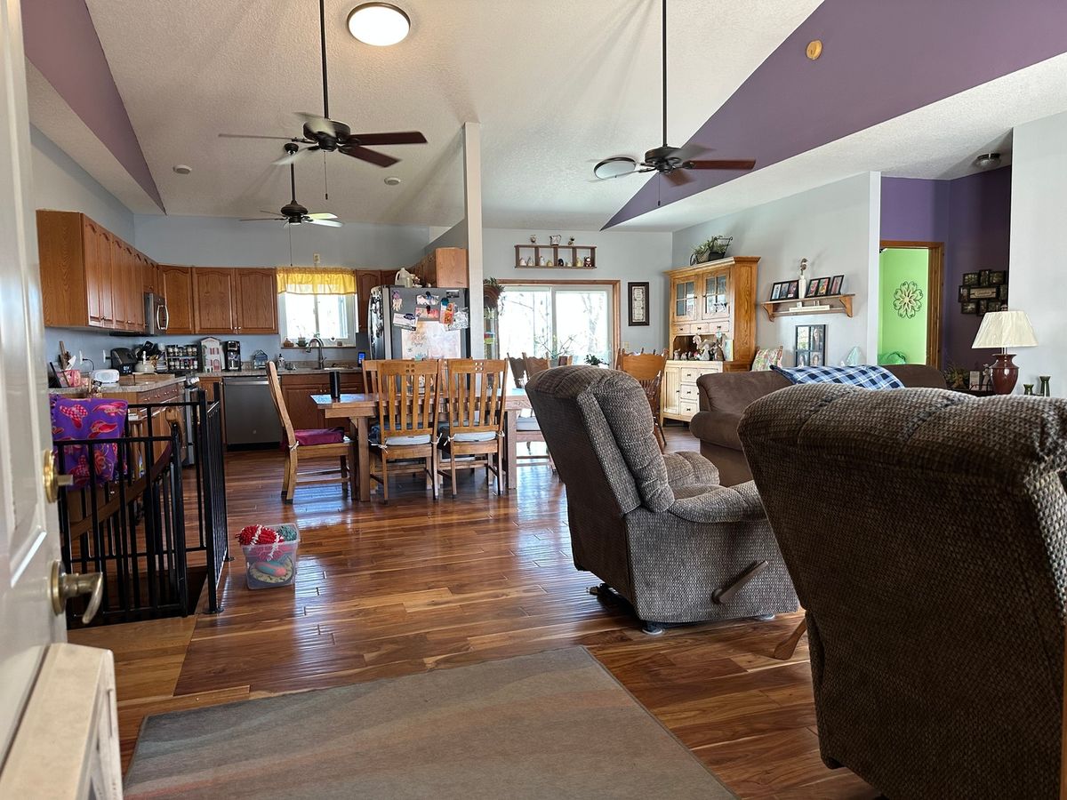18760 Hillside Road, Morrison, IL 61270