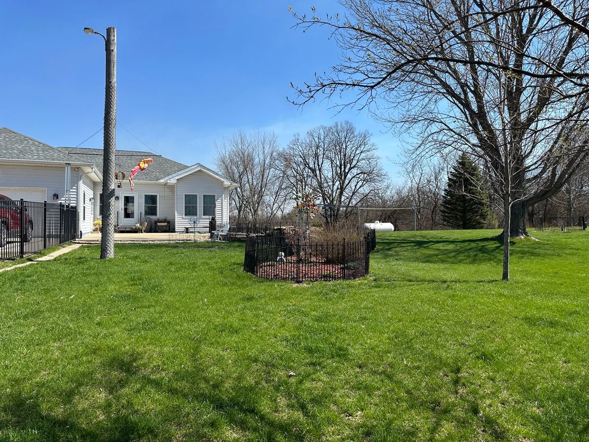 18760 Hillside Road, Morrison, IL 61270