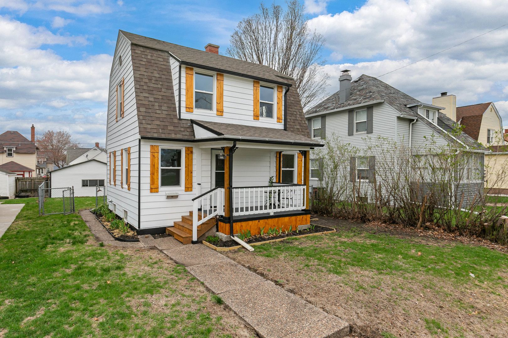 306 S Elmwood Avenue — Davenport, IA 52802