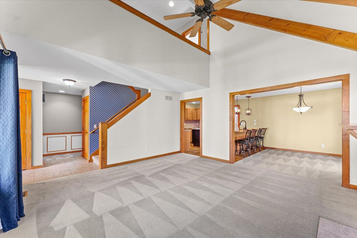 6 HEDGEROW Court #6, Monticello, IL 61856